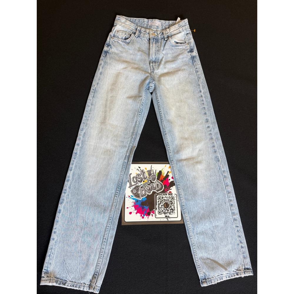 Bershka Straight Leg Jeans Womens US 2 Light Blue‎ Excellent High Rise Denim